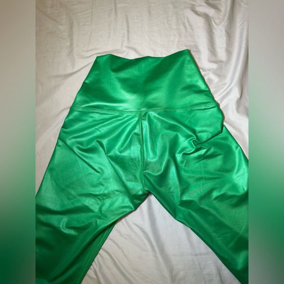 New - Picture 2 of 2